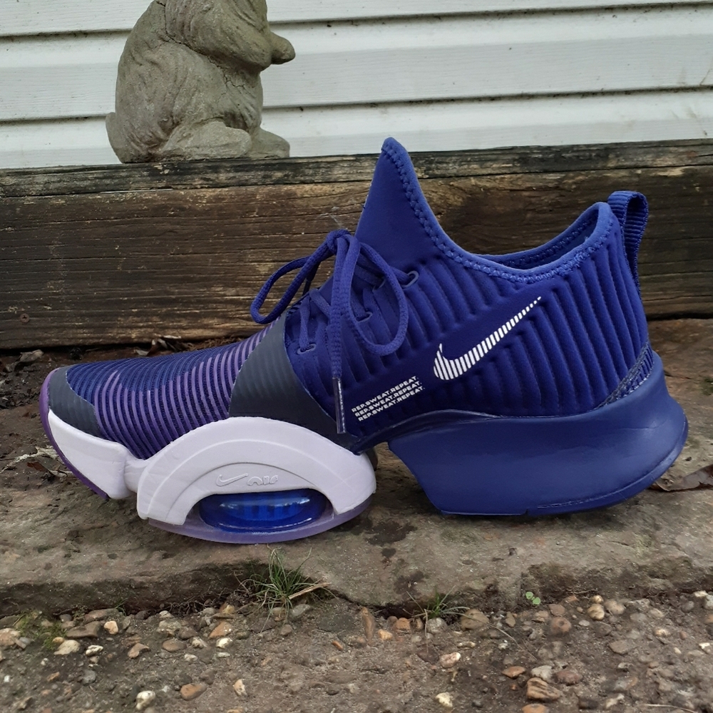 • Nike • Air Zoom SuperRep